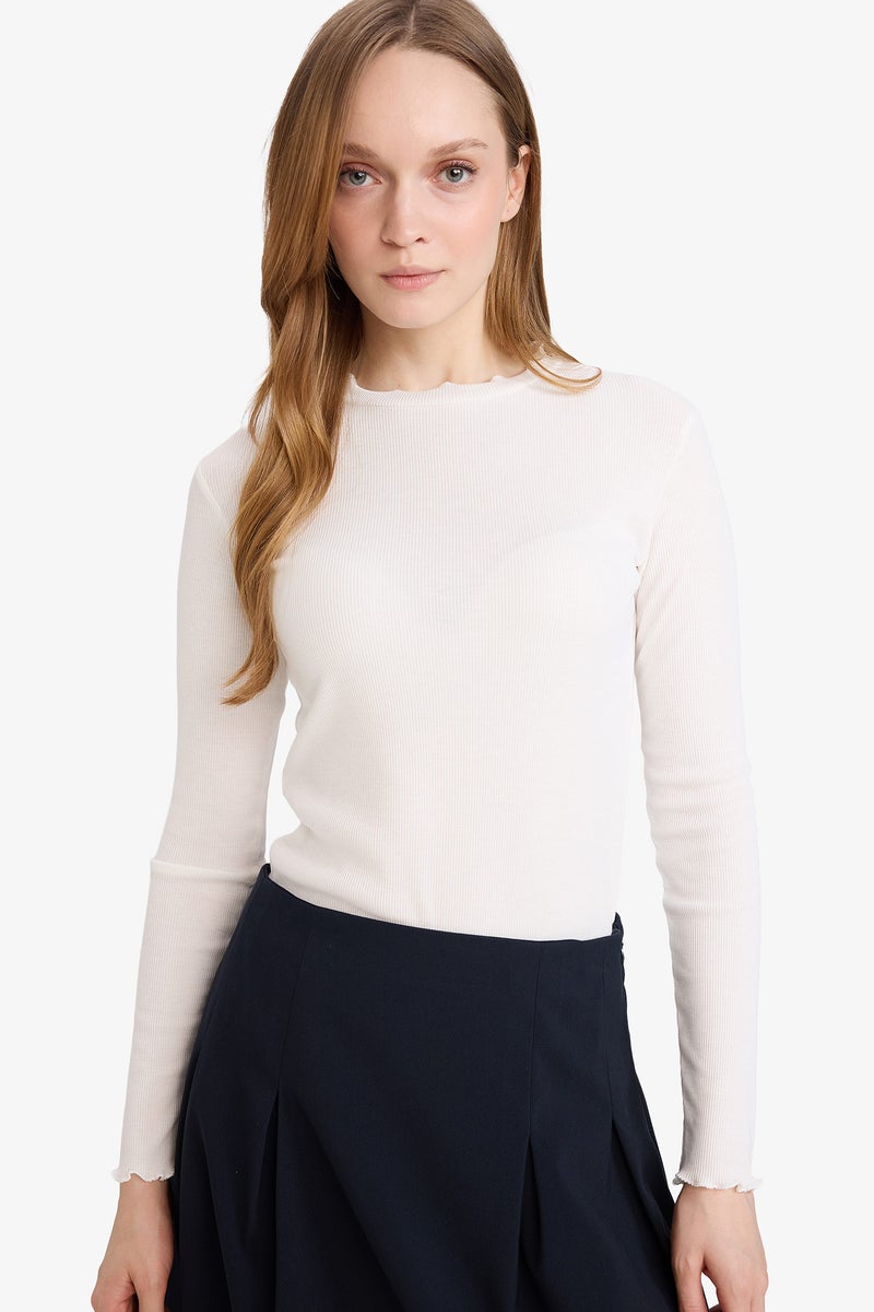 ديفاكتو تيشيرت بيزك سادة كم طويل مضلع بياقة عالية - Image 3